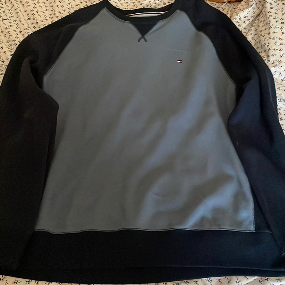 Tommy Hilfiger V neck sweater